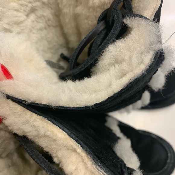 UGG Tall Black wool lined NEW CONDITION winter boots - Picture 7 of 12